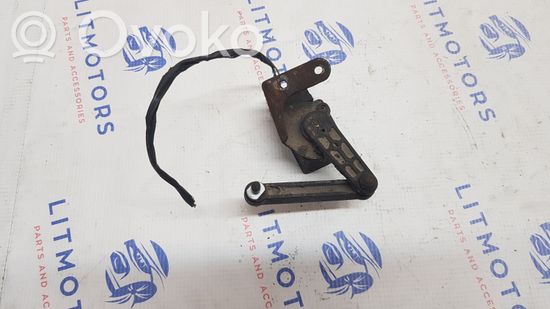 BMW 5 E39 Front height sensor lever 1093698