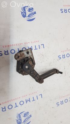 BMW 5 E39 Front height sensor lever 1093698