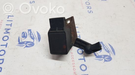 BMW 5 E39 Front height sensor lever 1093698