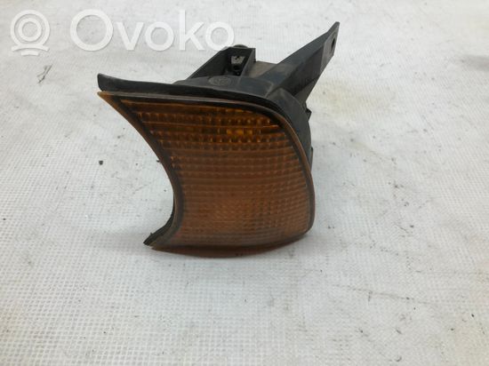 BMW 5 E34 Front indicator light 1384033