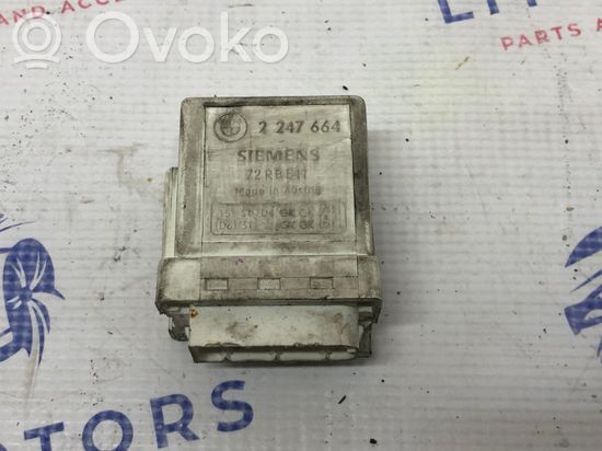 BMW 3 E46 Glow plug pre-heat relay 2247664