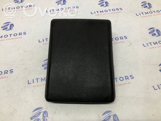 BMW 5 E39 Armrest 8196936