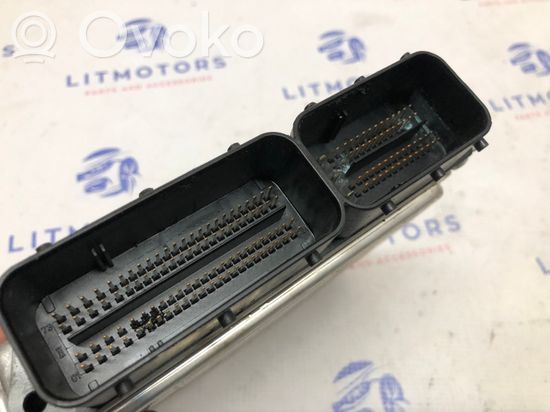 BMW 5 E60 E61 Engine control unit/module 7798422