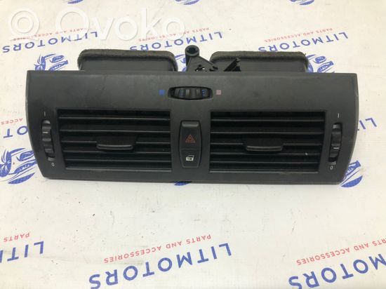 BMW X3 E83 Dash center air vent grill 3400074