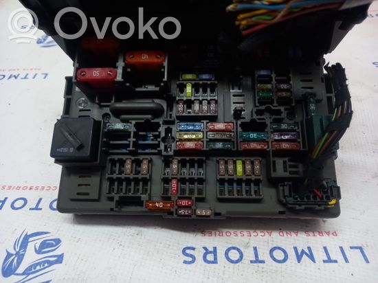 BMW 3 E90 E91 Fuse module 911944702
