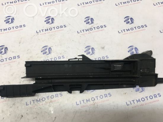 BMW X5 E70 Side radiator support slam panel 7799762