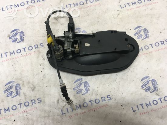 BMW 5 E60 E61 Front door exterior handle/bracket 7034451