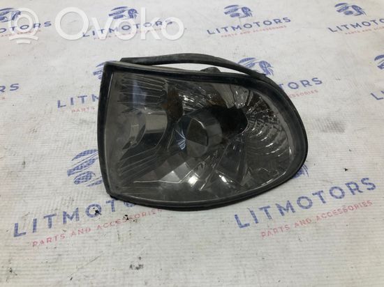 BMW 7 E38 Front indicator light