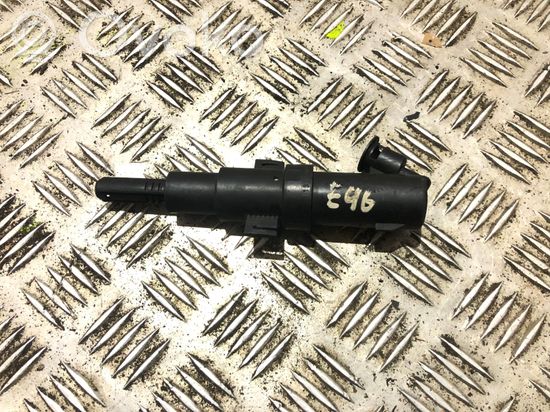 BMW 3 E46 Headlight washer spray nozzle 8362823