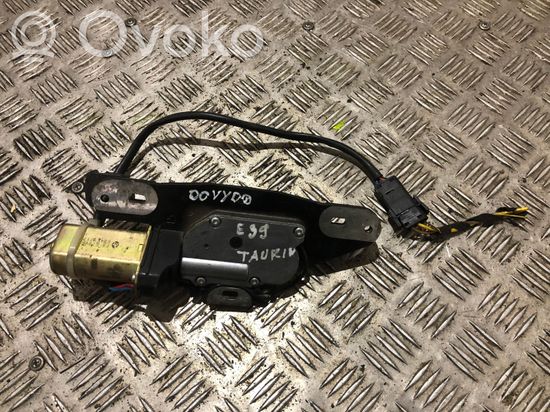 BMW 5 E39 Tailgate/trunk/boot lift motor 8362371
