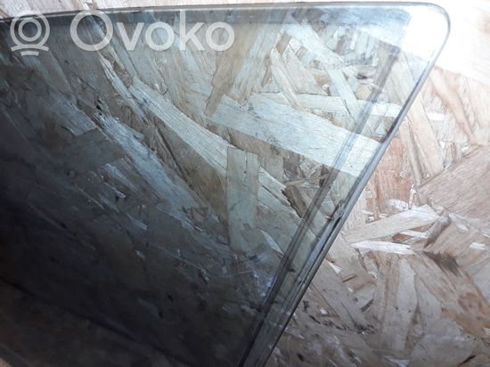 BMW 1 E81 E87 Front door window glass four-door