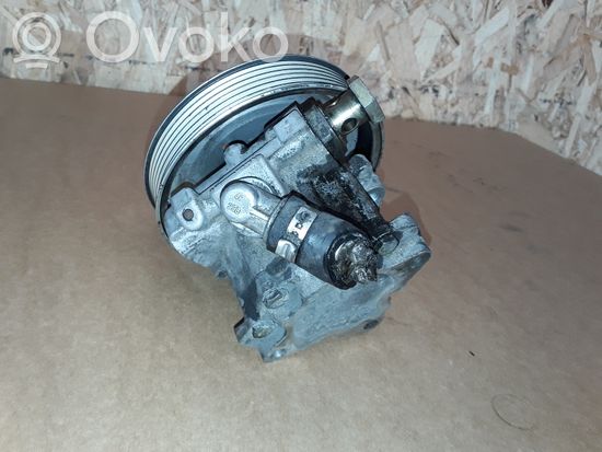 Audi A4 S4 B7 8E 8H Power steering pump 8E0145155