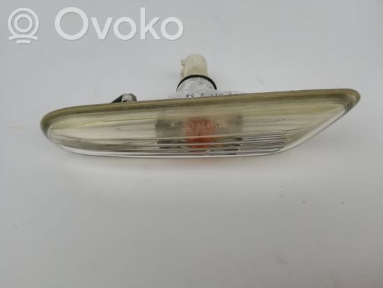 BMW 5 E60 E61 Front fender indicator light 7165742