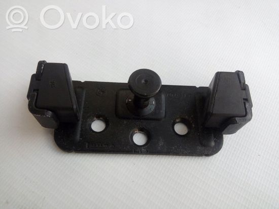 BMW 1 E81 E87 Loading door lock loop/hook striker 7078167