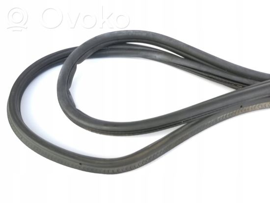 BMW 3 E90 E91 Trunk rubber seal (body) 7119038