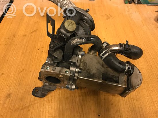 Audi A6 S6 C6 4F Oil filter mounting bracket