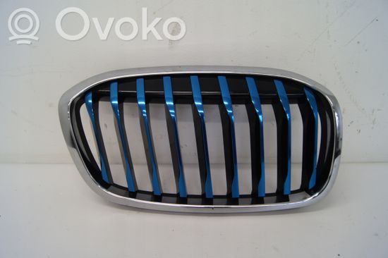 BMW 2 F46 Front grill 7467462