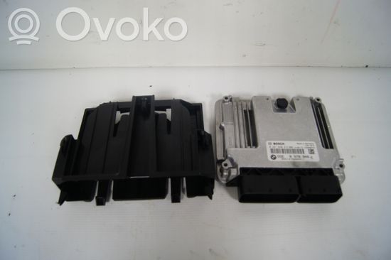 BMW 2 F22 F23 Engine control unit/module 8578946