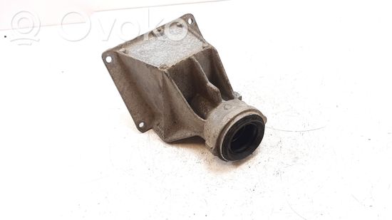 BMW X3 E83 Driveshaft support bearing bracket 7516067