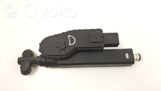 Audi A8 S8 D3 4E Headlight washer spray nozzle A2C53018518 4E0955966A