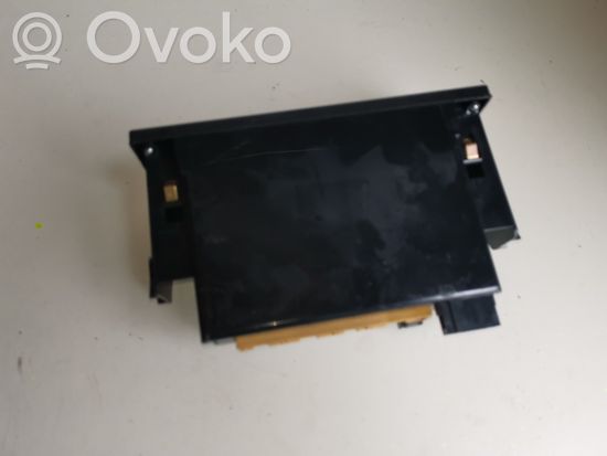 Audi A4 S4 B5 8D Climate control unit 8D0820043M