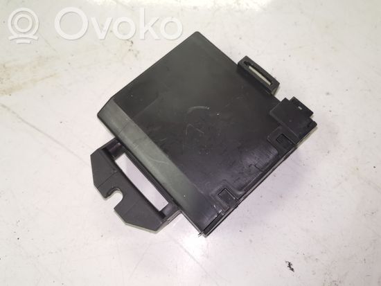 Audi A4 S4 B6 8E 8H Alarm control unit/module 8H0951177