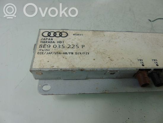 Audi A4 S4 B7 8E 8H Aerial antenna amplifier 8E9035225P