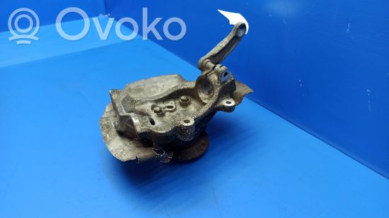 BMW 6 E63 E64 Front wheel hub spindle knuckle 676218