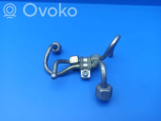 BMW 7 E65 E66 Fuel injector supply line/pipe