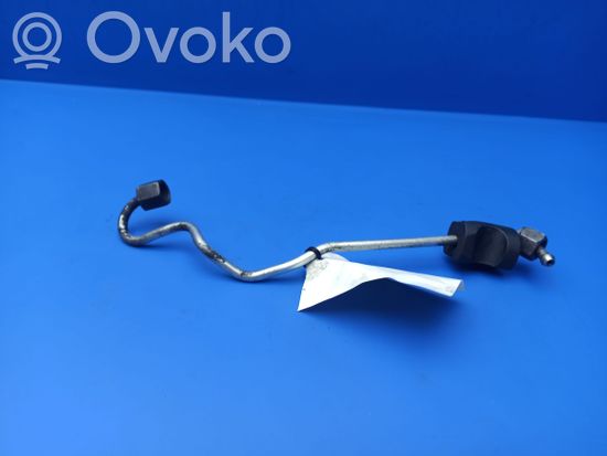 BMW 7 E65 E66 Fuel injector supply line/pipe BMWE65E66