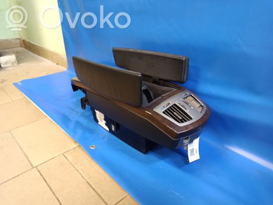 BMW 7 E65 E66 Armrest E65