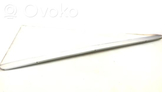 Mercedes-Benz E W210 Tailgate trim 2107400393