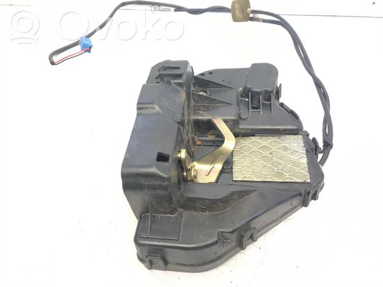 Mercedes-Benz E W211 Rear door lock 4083 B438