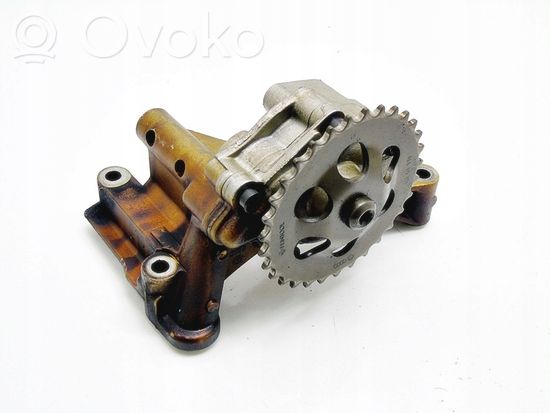 Audi A4 S4 B5 8D Oil pump 06A115105E