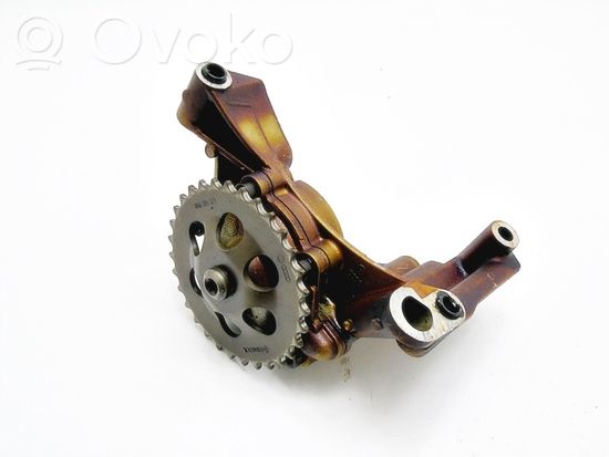 Audi A4 S4 B5 8D Oil pump 06A115105E