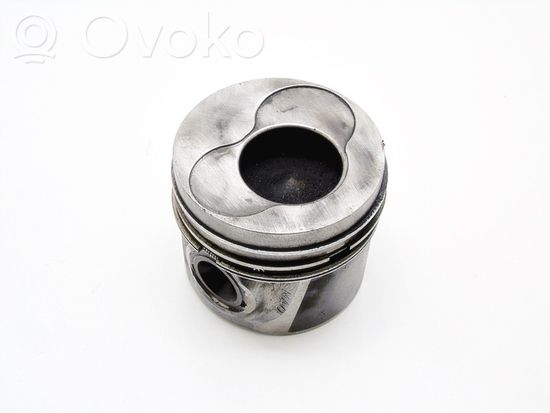Audi A4 S4 B6 8E 8H Piston 79L69