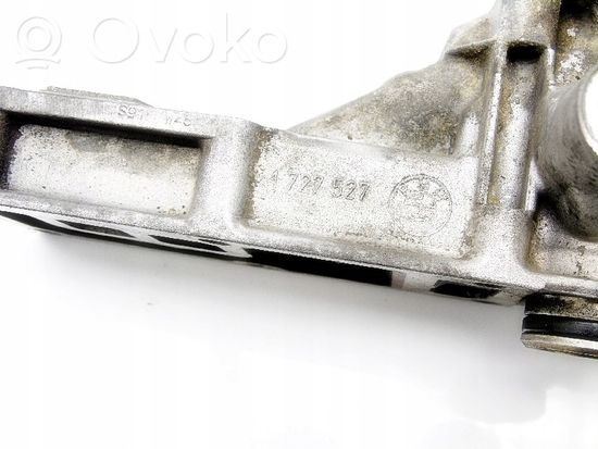 BMW 5 E34 Oil filter mounting bracket