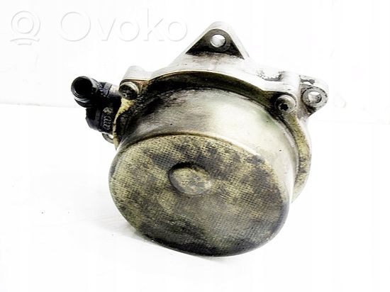 Volkswagen PASSAT B5 Vacuum pump