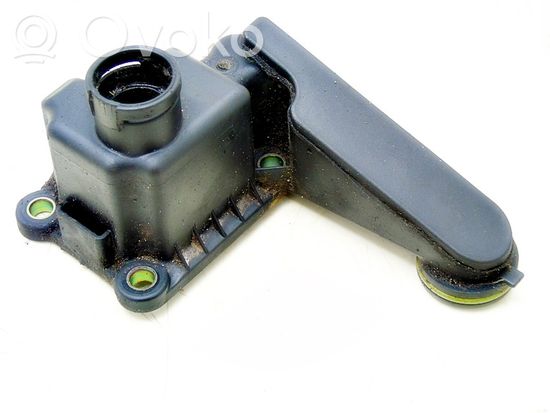 Volkswagen PASSAT B3 Breather valve
