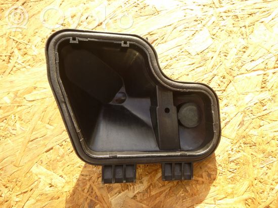 Audi A6 S6 C4 4A Headlight/headlamp dust cover