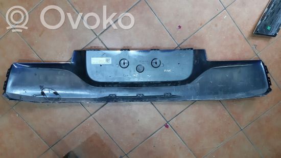 BMW i3 Truck tailgate