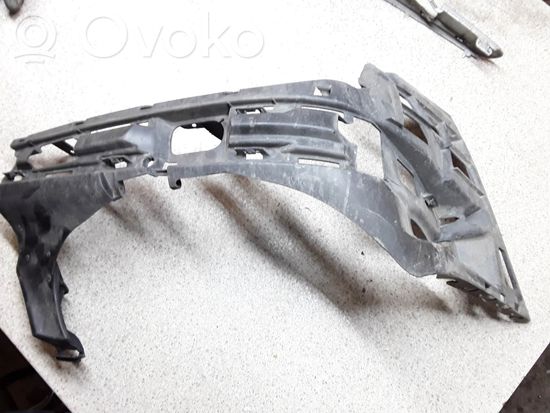 Mercedes-Benz E W211 Front bumper mounting bracket A2118800652
