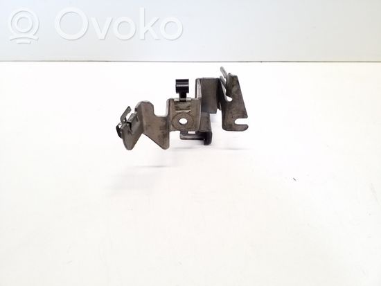 Mercedes-Benz E W212 Engine mounting bracket A6510940641