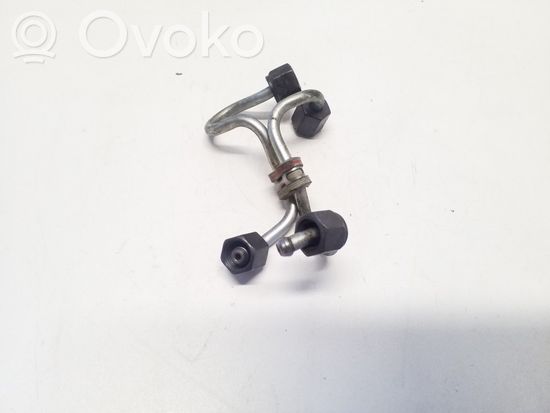 BMW 5 E60 E61 Fuel injector supply line/pipe