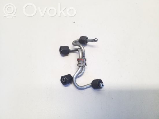 BMW 5 E60 E61 Fuel injector supply line/pipe