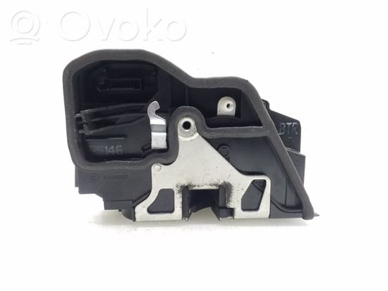 BMW 1 E81 E87 Front door lock 7202146