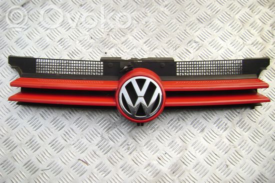 Volkswagen Golf IV Front bumper upper radiator grill