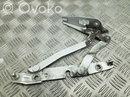 Audi A4 S4 B7 8E 8H Tailgate/trunk/boot hinge 8E5827301C