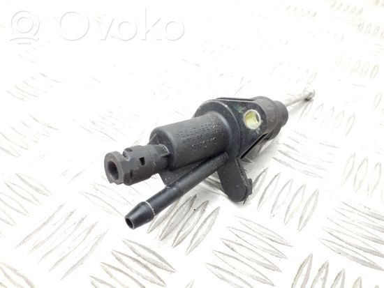 Audi A2 Clutch master cylinder 8Z1721388