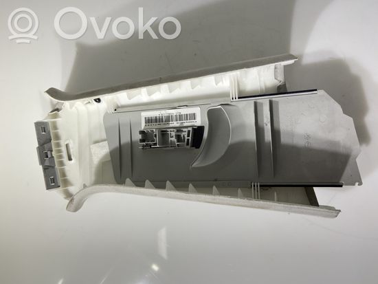 Volkswagen PASSAT B7 Seat belt trim 3C0868311B